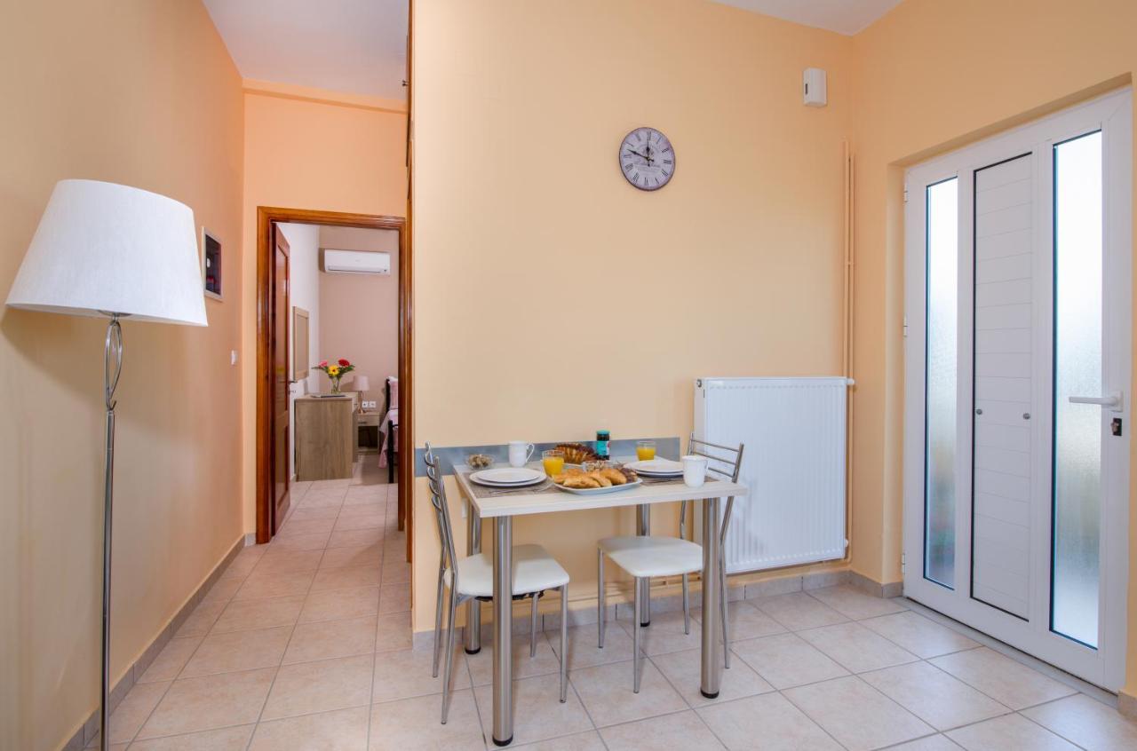 Georgia' S Apartment No1 Maleme Esterno foto